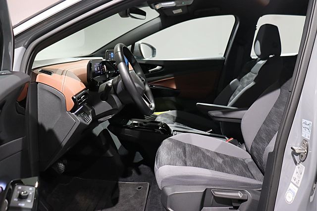 ID.5 Pro 77kWh 128kW ACC Kamera Ganzjahresreifen