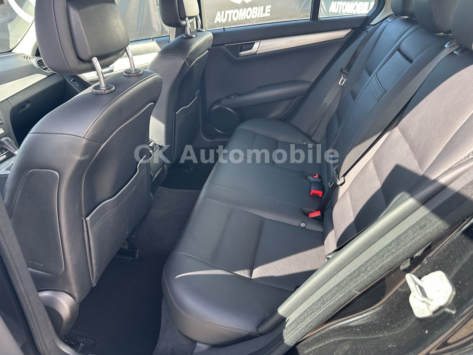 Fahrzeugabbildung Mercedes-Benz C 350 CDI T-Modell Avantgarde/Navi/Bi-Xenon/Kam.