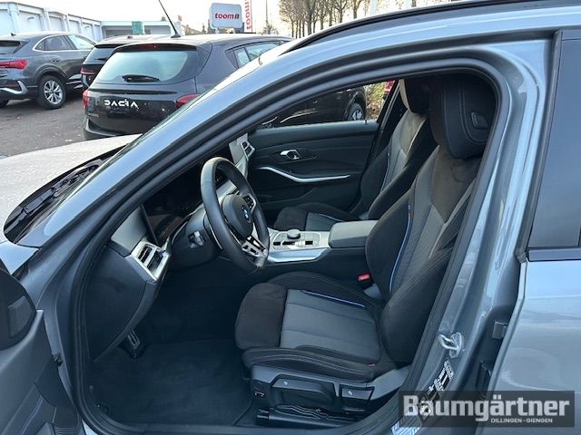 Fahrzeugabbildung BMW 330 i xDrive M-Sport Touring Kamera/ACC/Sitzh.