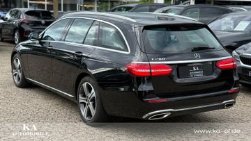 Mercedes E 200 - 3