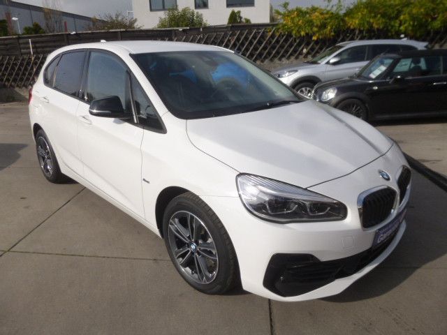 BMW 218 Active Sport Tourer 2,0d /Navi/Klima/PDC/LED