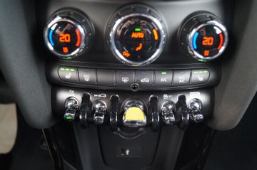 MINI Cooper SE Mini Yours Trim NAVI-LEDER-KAMERA-LED-