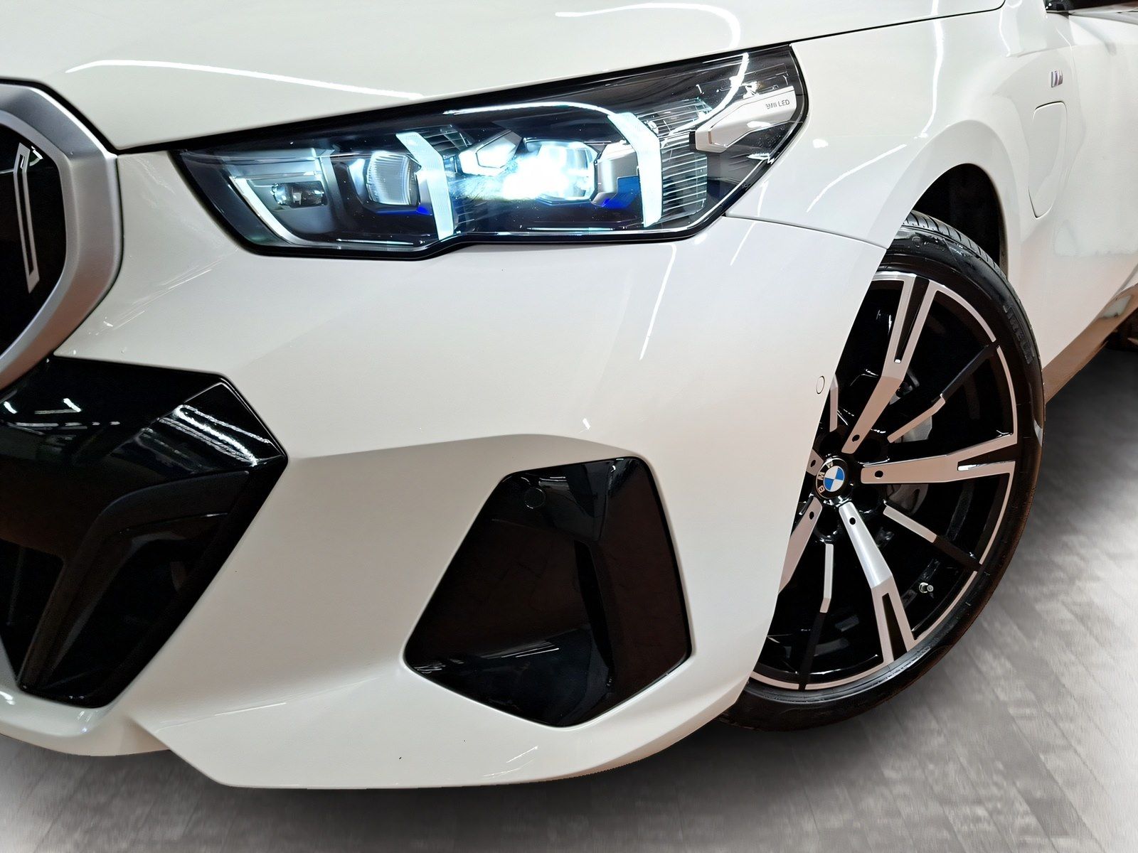 BMW 550 - Bild 8