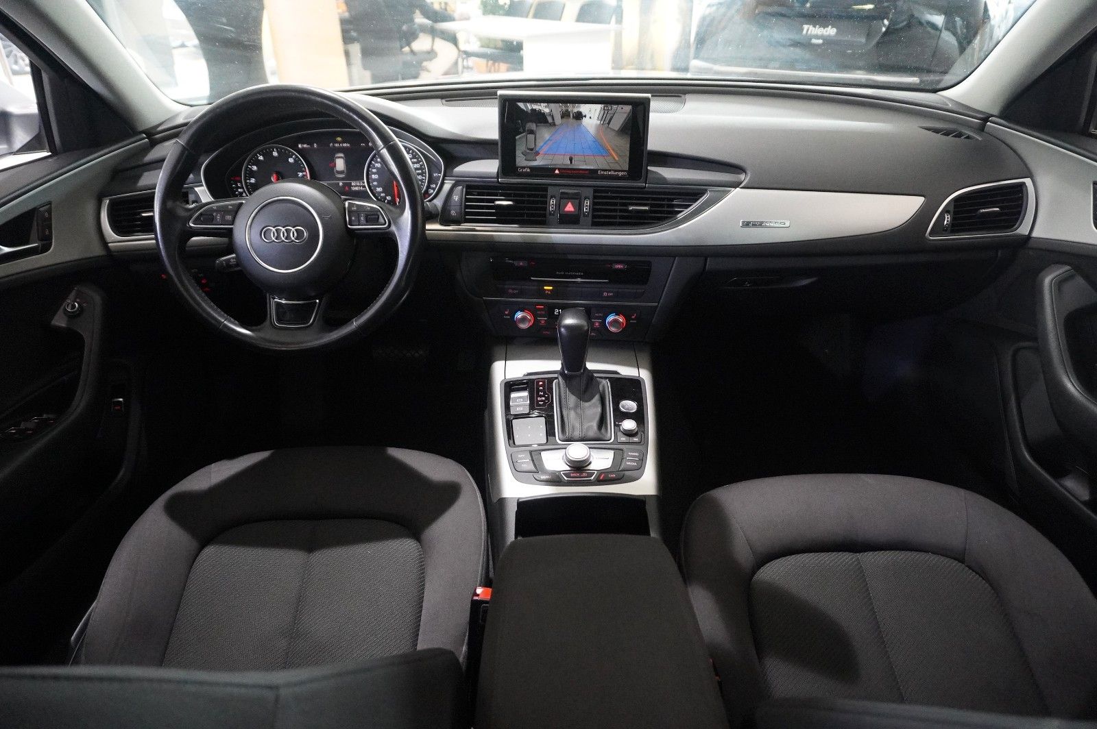 Fahrzeugabbildung Audi A6 Avant 2.0 TFSI QUATTRO NAVI/LED/KAMERA/SH/TÜV