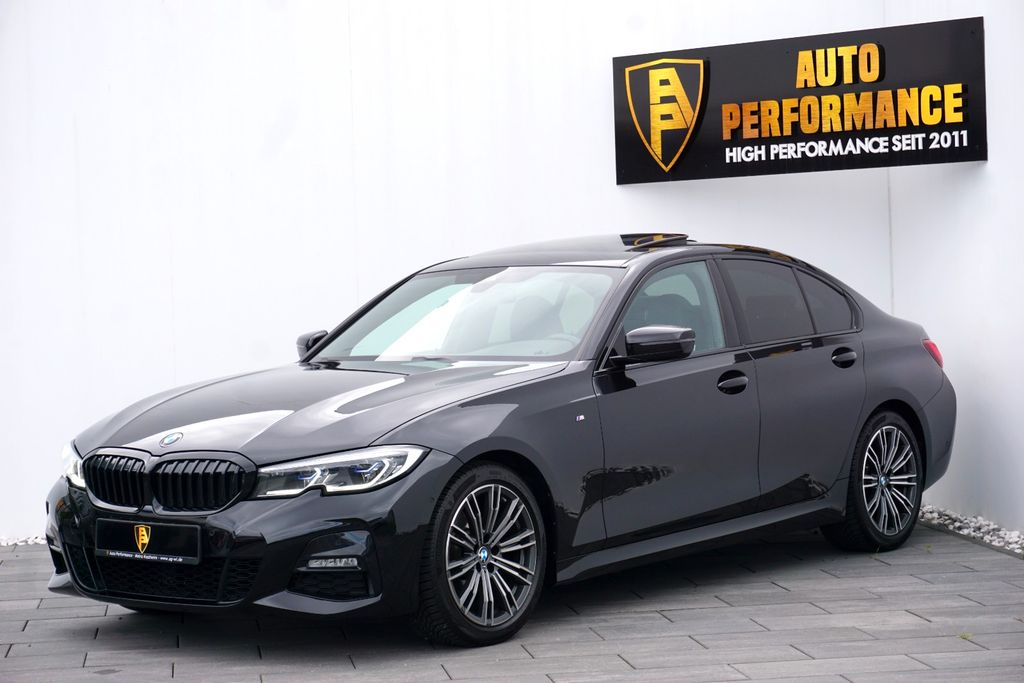 Image of BMW 320