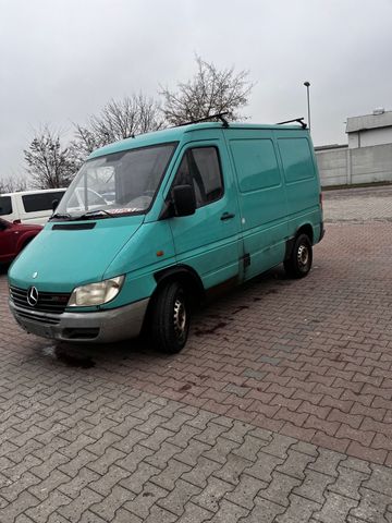 Mercedes-Benz Sprinter 211 mit TÜV 11.2025