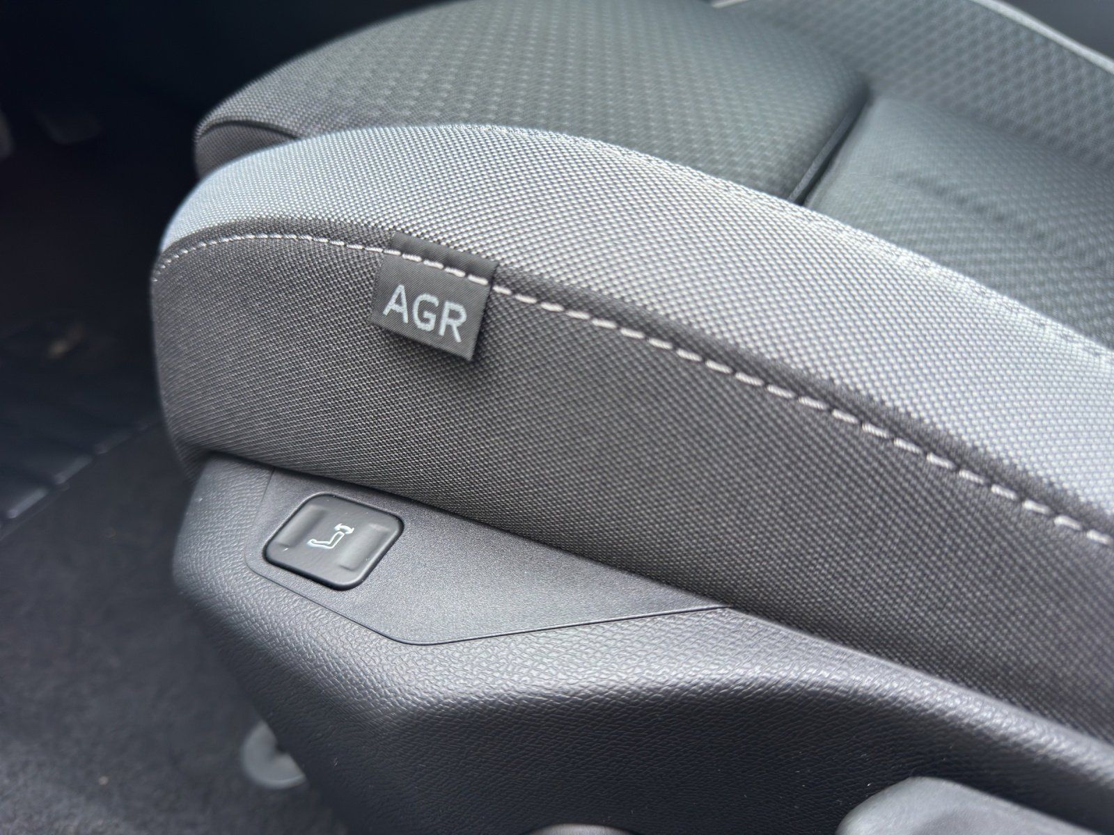 Fahrzeugabbildung Opel Astra 1,2 Turbo Edition AHK/KOMFORT/AGR-SITZ/PD