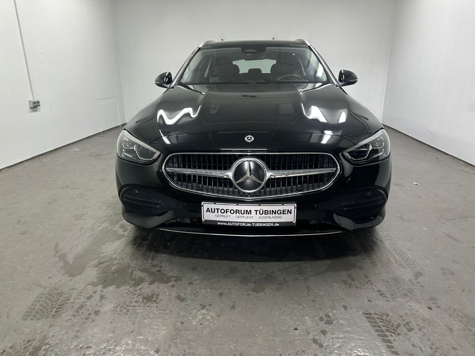 Fahrzeugabbildung Mercedes-Benz C 200 d T Autom. Avantgarde Standheizung
