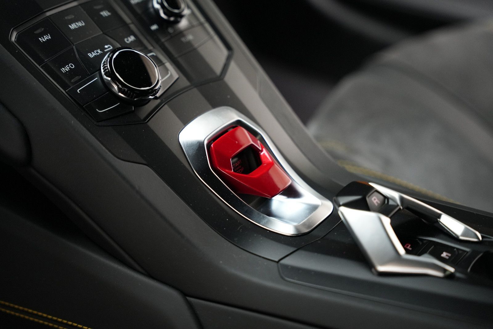 Fahrzeugabbildung Lamborghini Huracan Huracán /LIFT/KAMERA/CARBON/SCHALENSITZ/