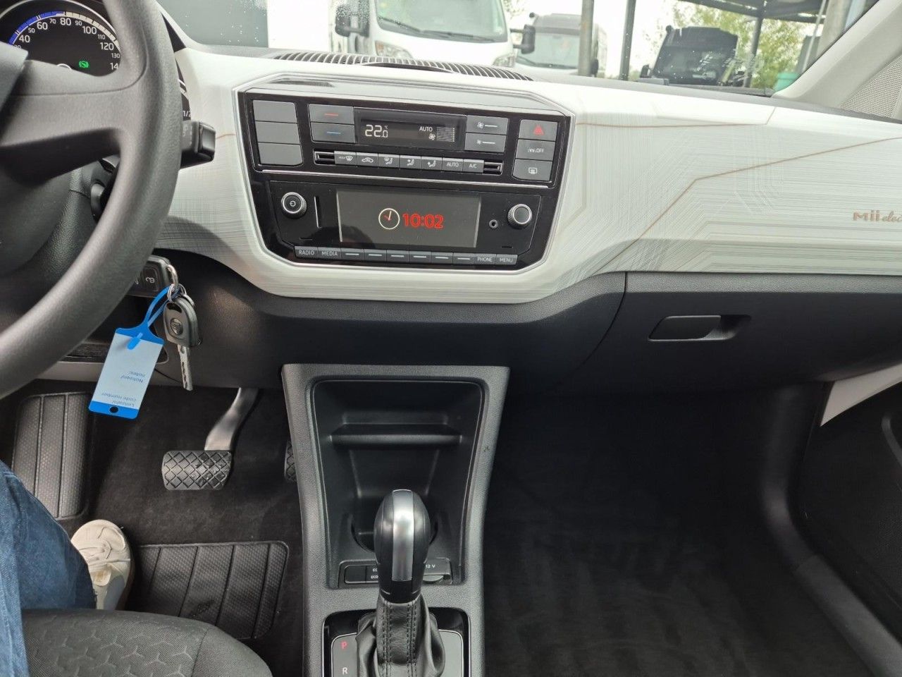 Fahrzeugabbildung SEAT Mii electric Basis 8-fach bereift Klima