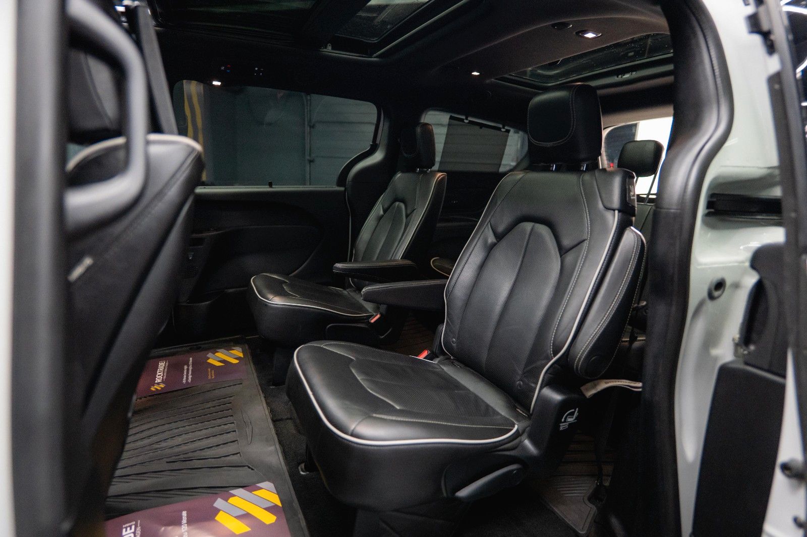 Fahrzeugabbildung Chrysler Pacifica 3.6 V6 LIMITED Night *Pano*CarPlay*ACC