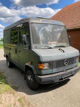 Mercedes-Benz 611 Renntransporter Camper - Mercedes-Benz 61