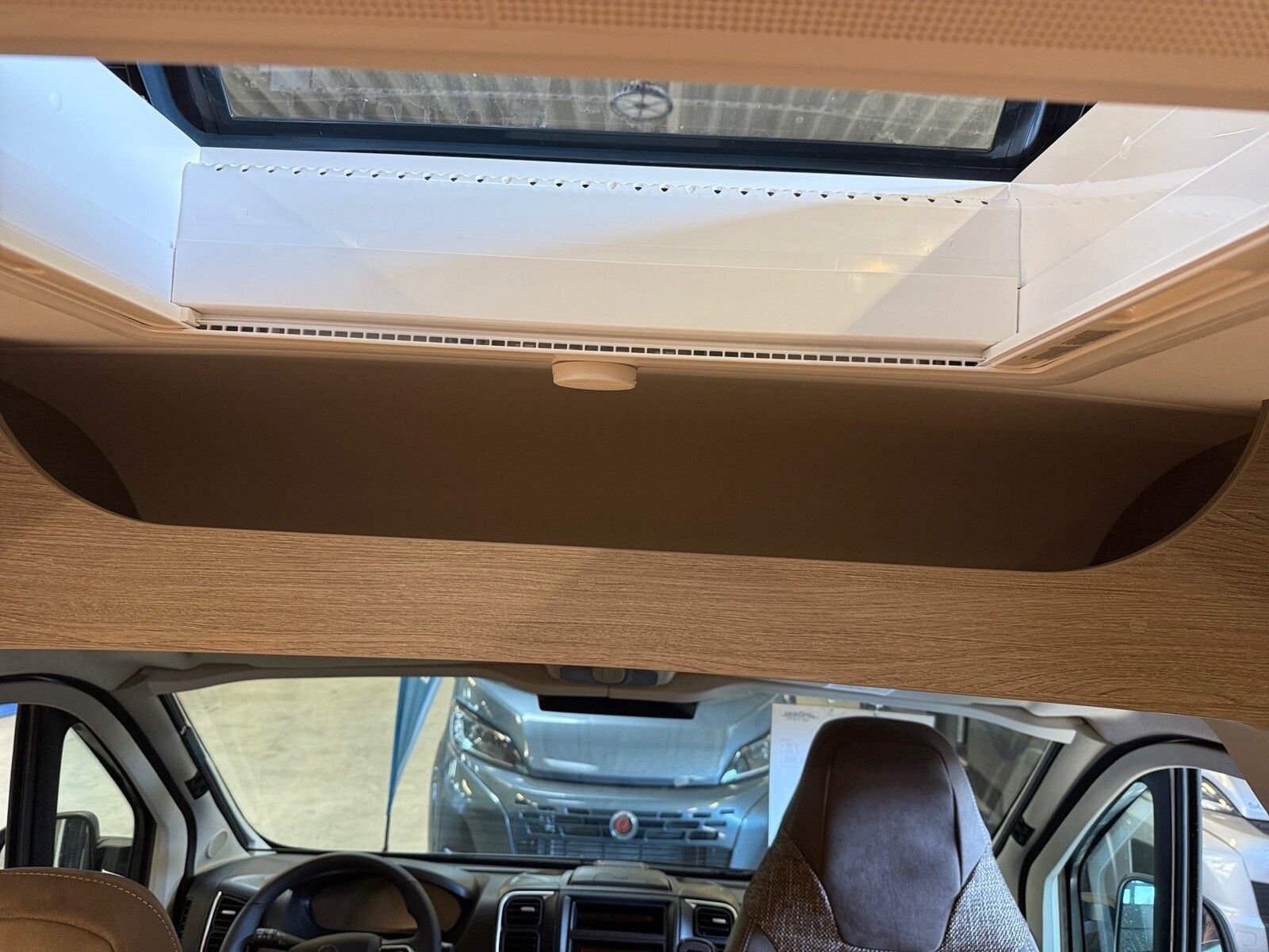 Fahrzeugabbildung Pössl Roadcruiser Citroen 140 PS Maxi,Rahmenfenster