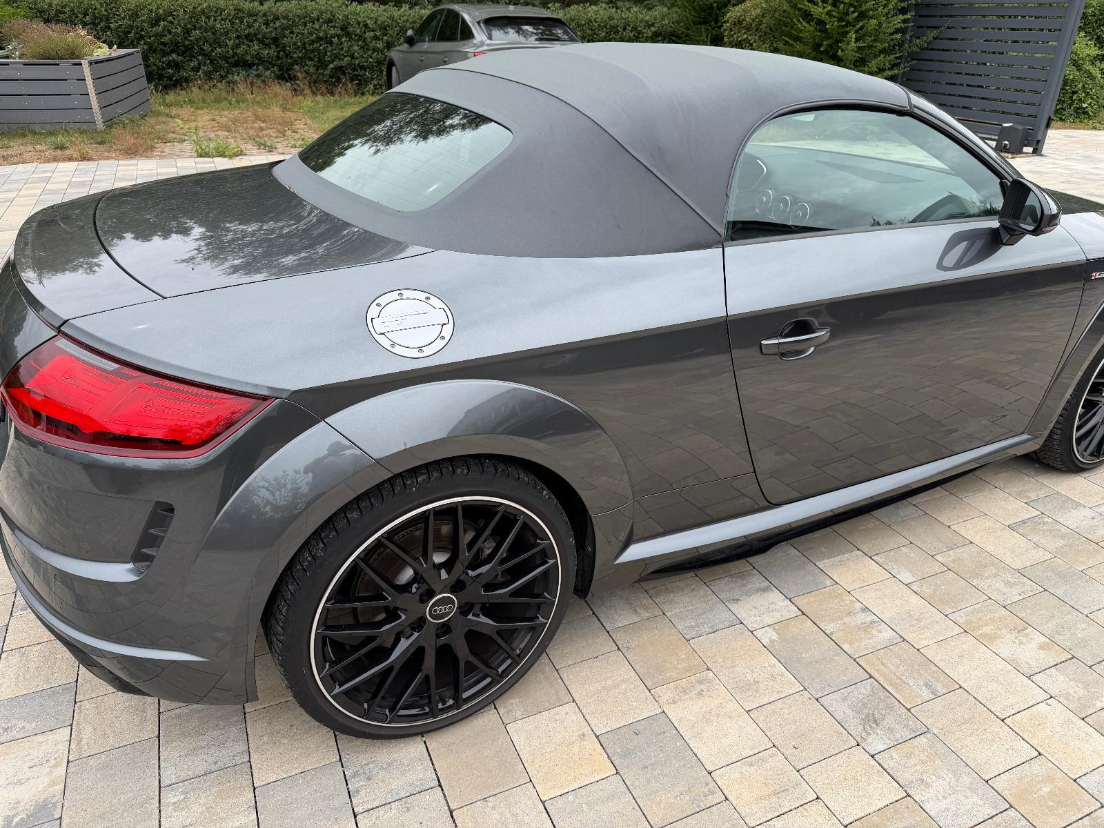 Audi TT 45 TFSI S tronic Roadster  im Neuzustand