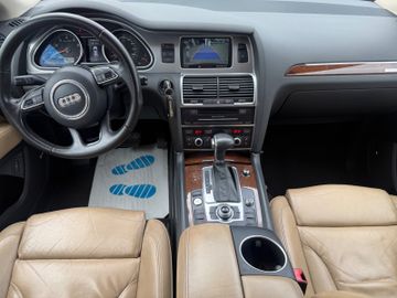 Audi Q7 - 12