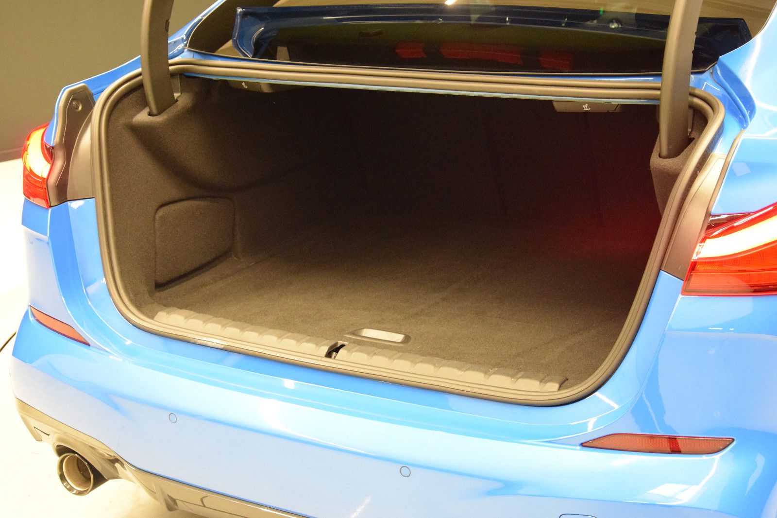 Fahrzeugabbildung BMW 220 d xDrive Gran Coupé M Sport Pano ACC Memory