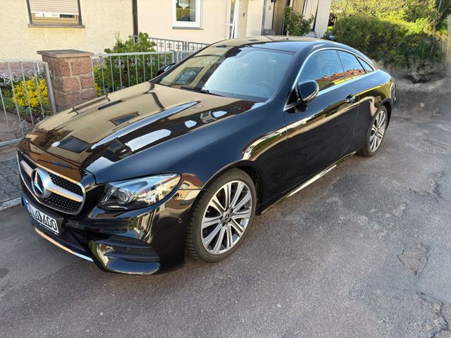 MERCEDES-BENZ E 200 Autom. -
