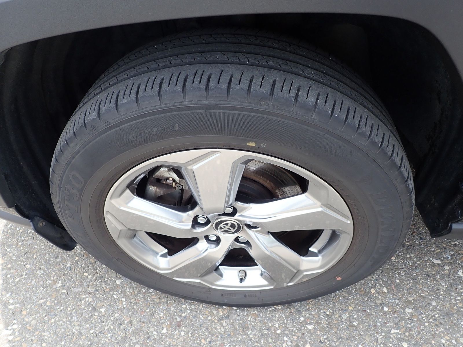 Fahrzeugabbildung Toyota RAV 4 Hybrid 4x2 Team Deutschland/NAVI/WKR/SH