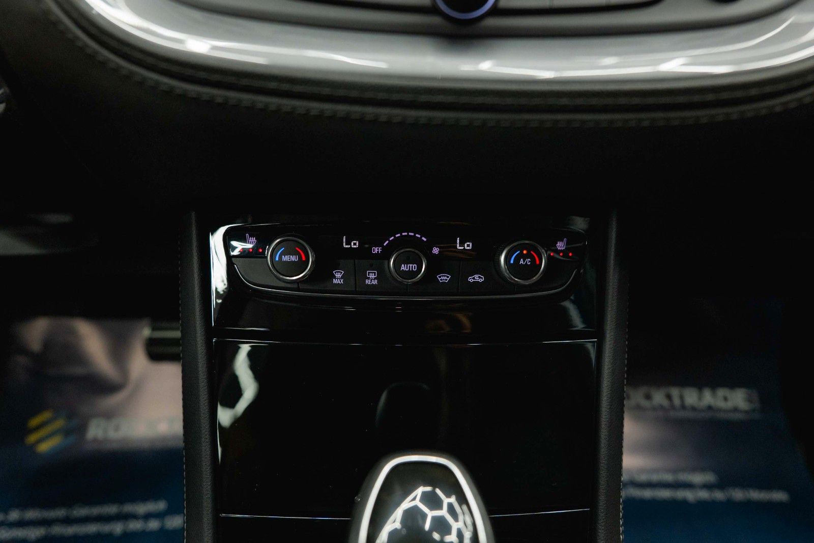 Fahrzeugabbildung Opel Grandland (X) 2.0 CDTI Innovation *LED*CarPlay*