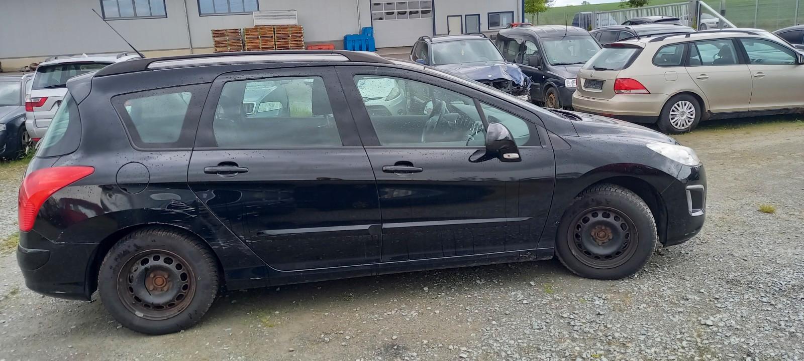Peugeot 308 2014 — photo 13