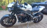 Triumph Speed Triple RS weiß / carbon - SPEED TRIPLE