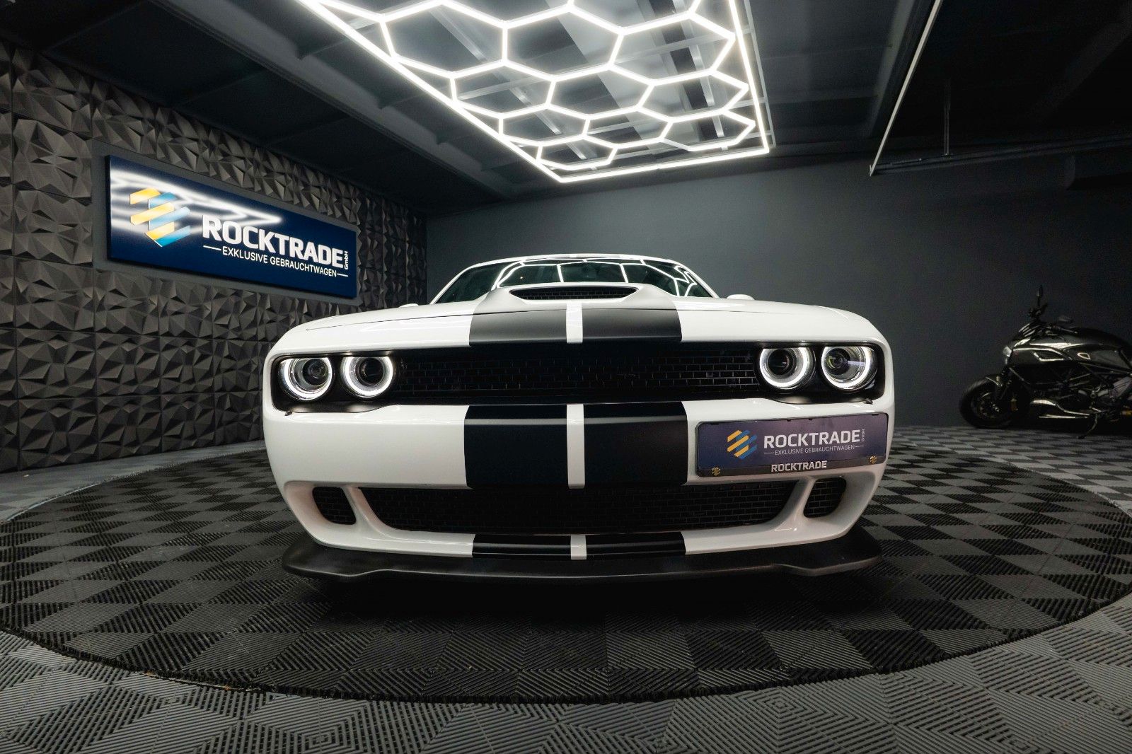 Fahrzeugabbildung Dodge Challenger 3.6 V6 GT Performance SRT Styling