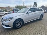 Mercedes-Benz E 220 E T-Modell E 220 CDI BlueEfficiency - Mercedes-Benz E 220: Cdi T Modell