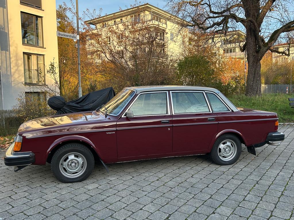 Volvo 244