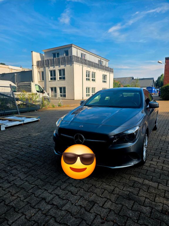 Image of Mercedes-Benz CLA 200 Shooting Brake