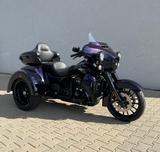 Harley-Davidson Tri Glide Ultra mit Sonderlackierung - HARLEY-DAVIDSON ULTRA
