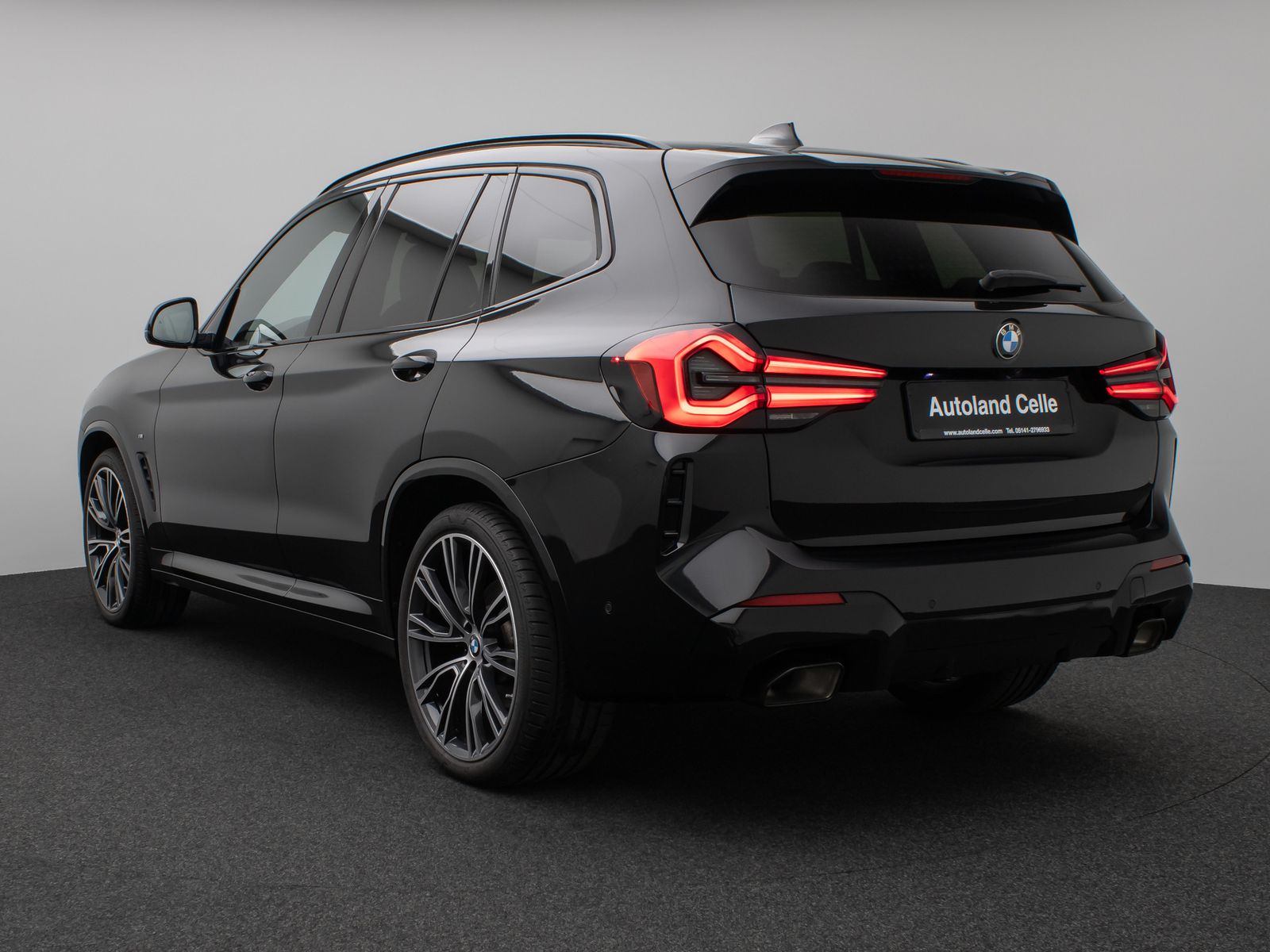 Fahrzeugabbildung BMW X3 xD20i M Sport Panorama 360°DAB Komfort 21Zoll