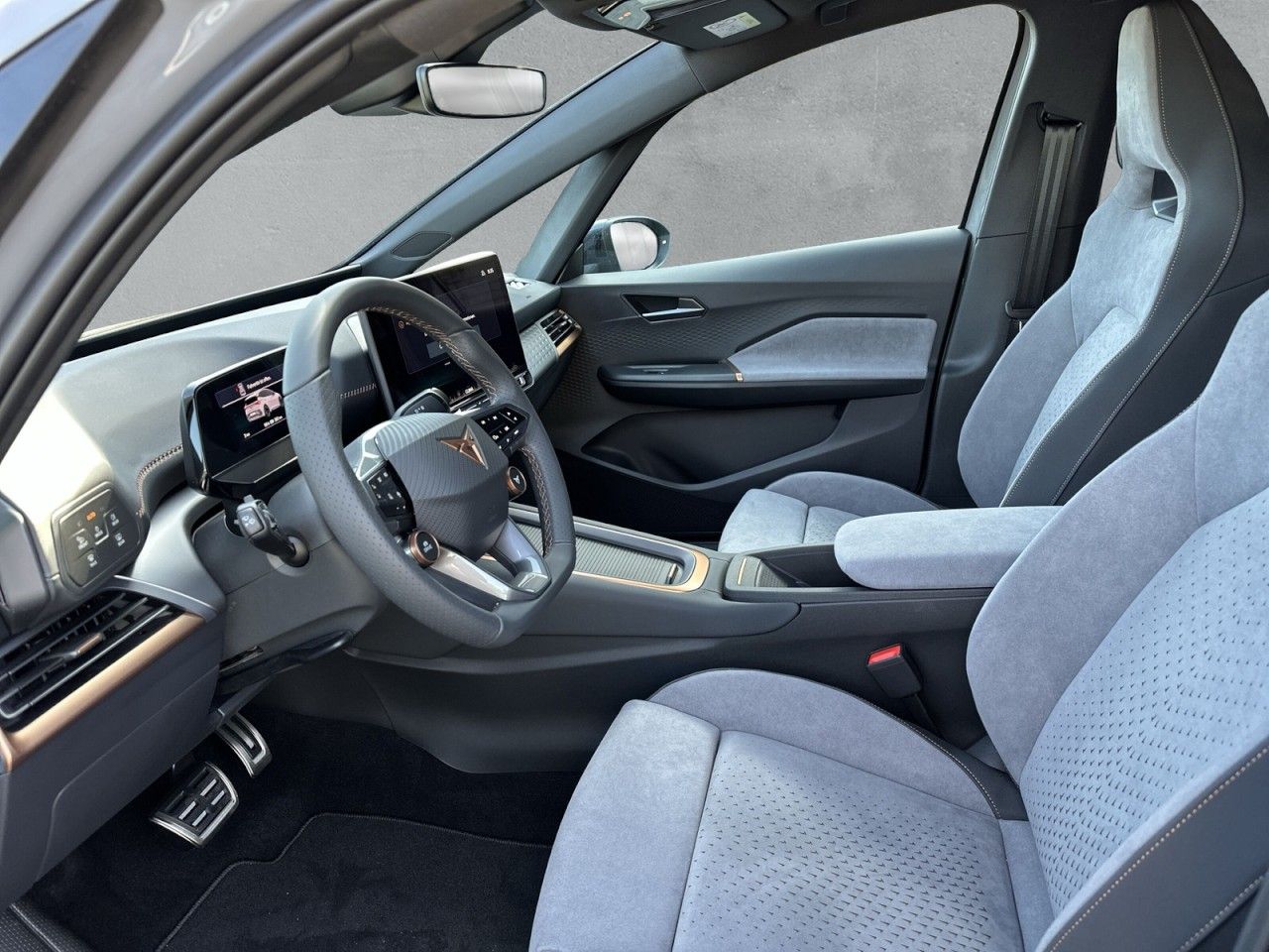 Fahrzeugabbildung CUPRA Born 170 kW Edition Dynamic - mit KI generiert/bearbeitet