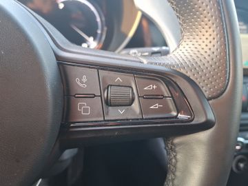 Alfa Romeo Giulia Veloce Q4 2.0 Turbo 16V Kam.+KeyLess+SHZ