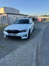 BMW 320d Sport Line Automatic / Head-Up  - BMW 320: 320d Automatic
