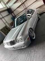 Mercedes-Benz Mercedes E320 W210 Avantgarde - Mercedes-Benz E-Klasse W210 mit Benzin-Antrieb