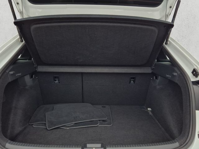 Taigo R-Line 1.5 TSI DSG, IQ.LIGHT, Navi