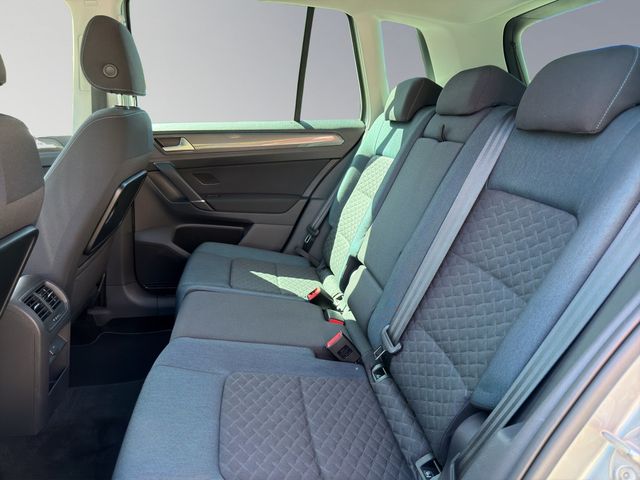 Golf Sportsvan 1.6 TDI IQ.DRIVE