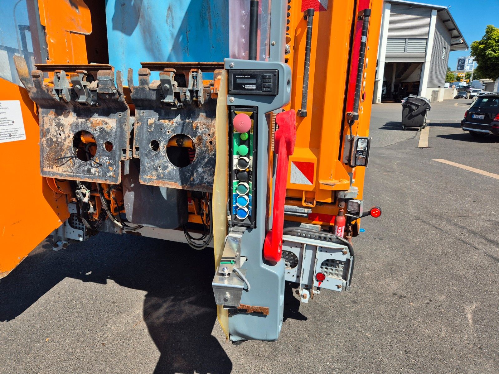 Fahrzeugabbildung Scania P 320 B6x2*4NA Olympus 21 W ASF Hecklader