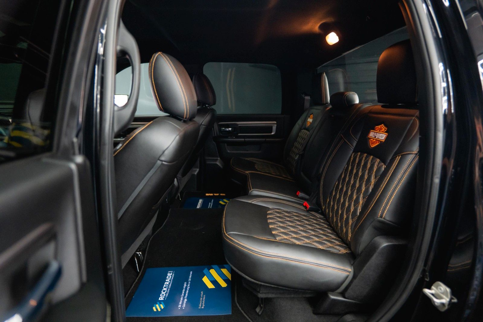 Fahrzeugabbildung Dodge RAM 5.7 V8 HEMI 4x4 OFFROAD Night HarleyDavidson