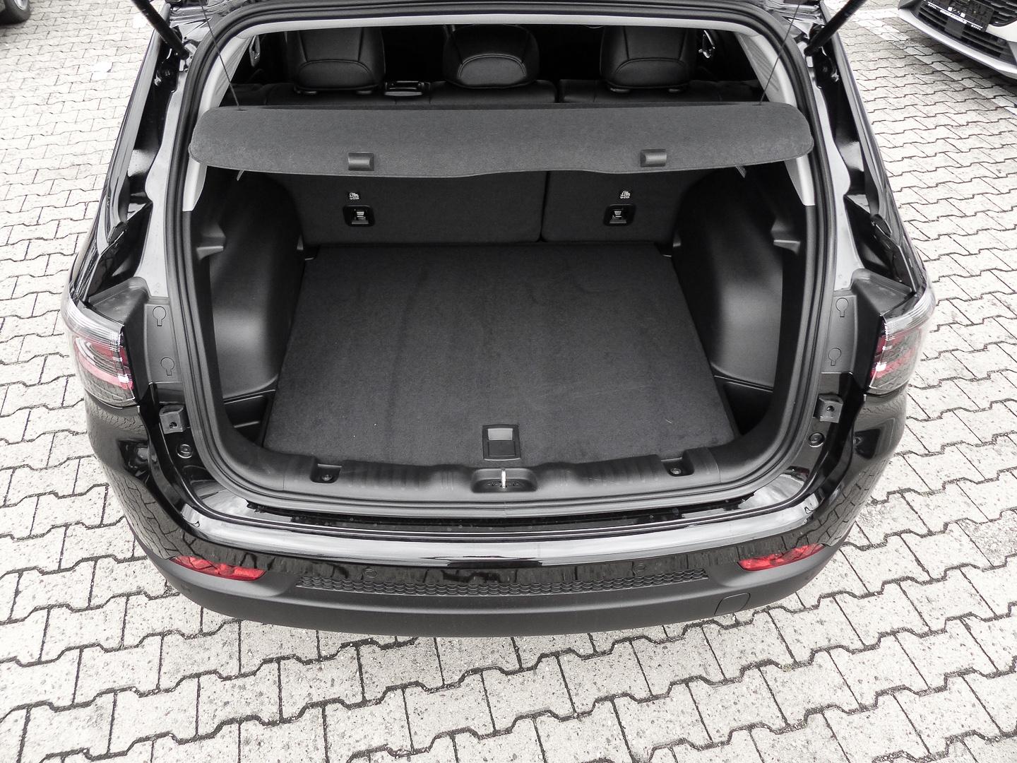Jeep Compass e-Hybrid MY25 North Star Premium & Siche
