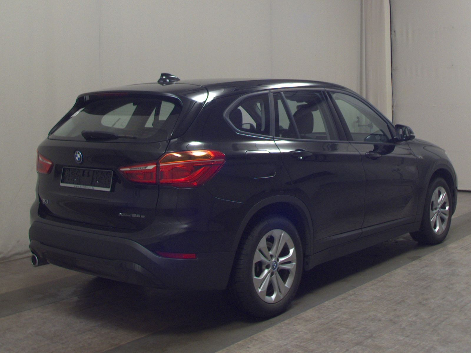 BMW X1 xDrive25e Advantage Navi PDC Shz foto 4