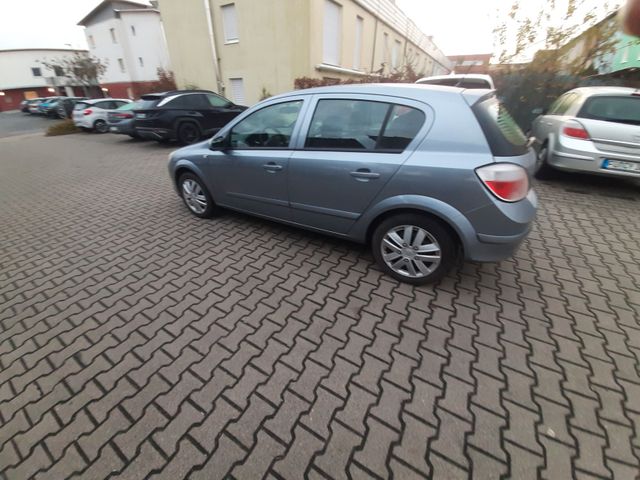 Opel Astra 1.6 Twinport CATCH ME MTA-5 77kW CATCH ME