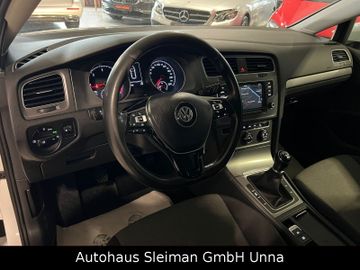 Volkswagen Golf - 8