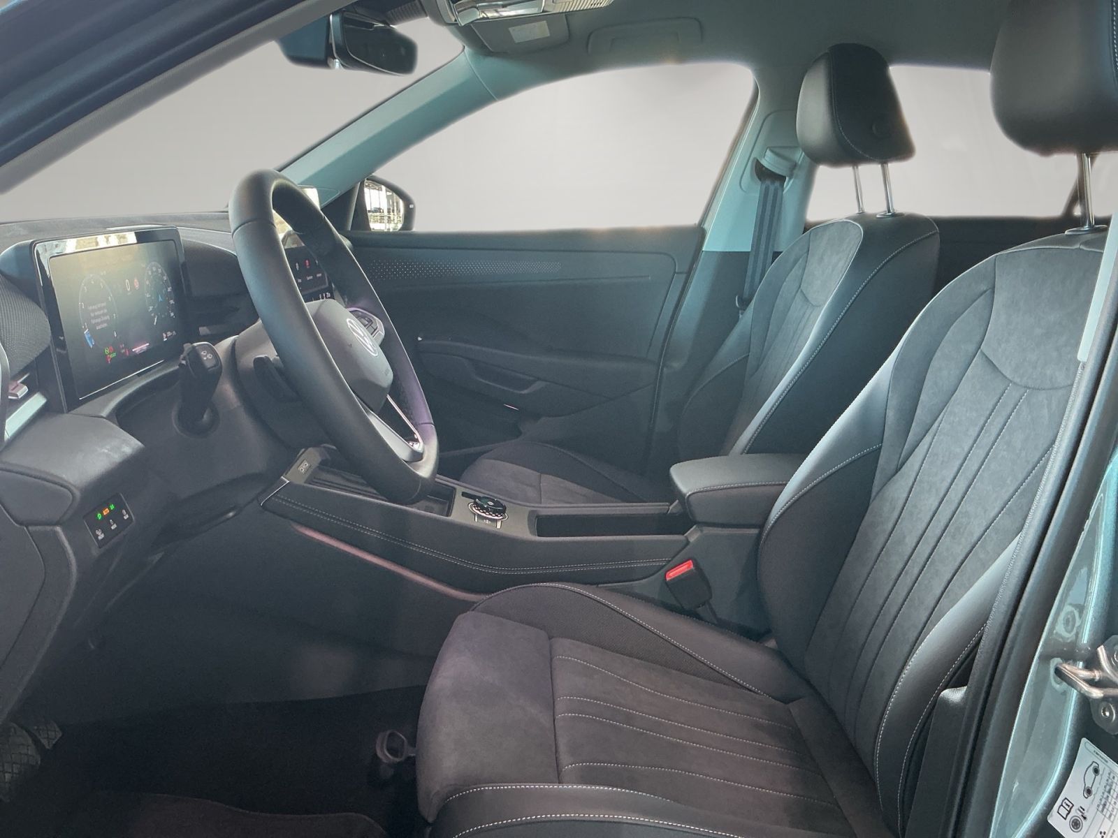 Volkswagen T-Roc - Bild 8