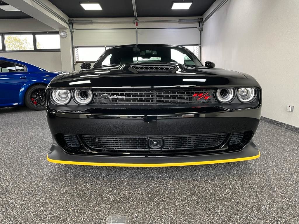 Fahrzeugabbildung Dodge CHALLENGER R/T WIDEBODY SCAT PACK -CARBONE