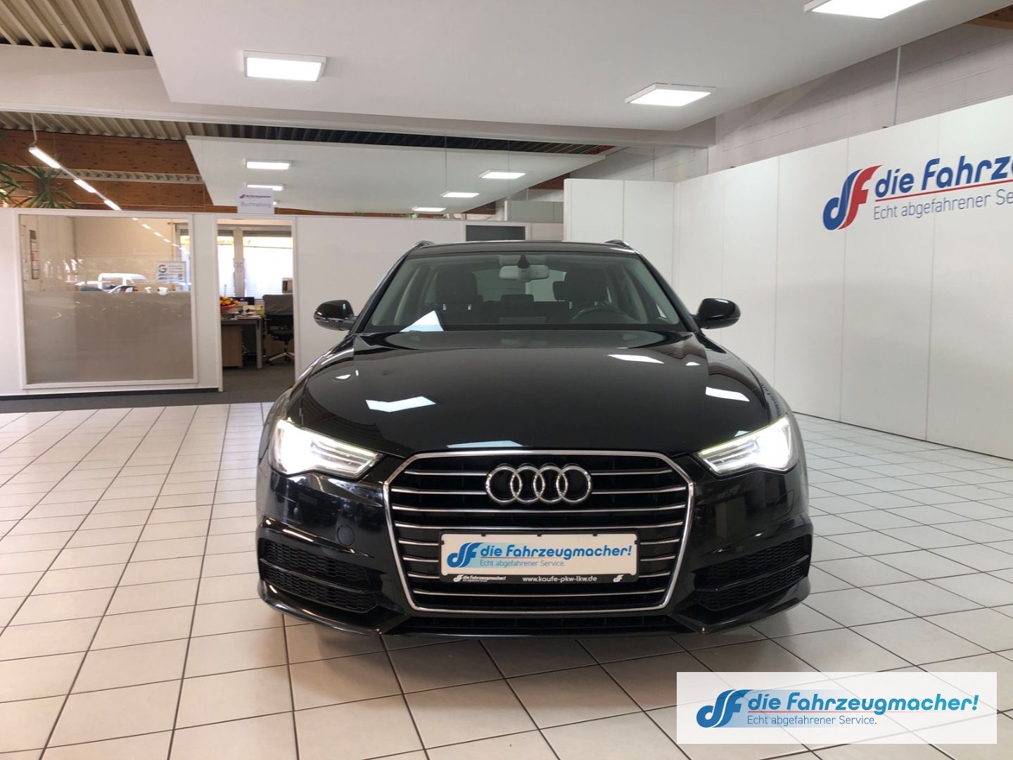 Fahrzeugabbildung Audi A6 Avant 2.0 TDI ultra Navi Bi-Xenon El. Heckkla