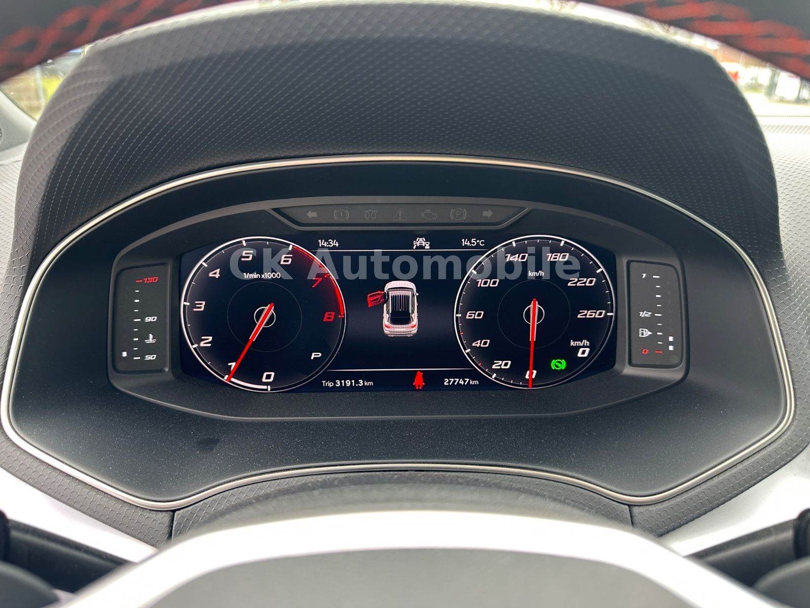 Fahrzeugabbildung SEAT Arona 1.5 TSI 110kW FR DSG/Navi/LED/Kam/AHK