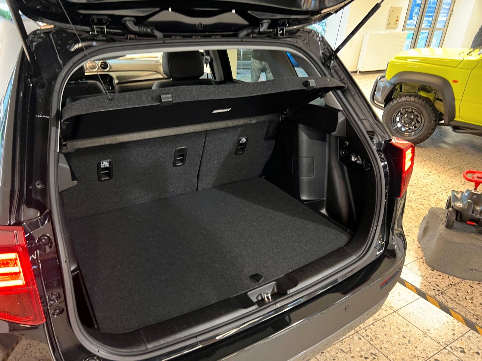Fahrzeugabbildung Suzuki Vitara 1.5 Comfort+ Allgrip AGS ACC