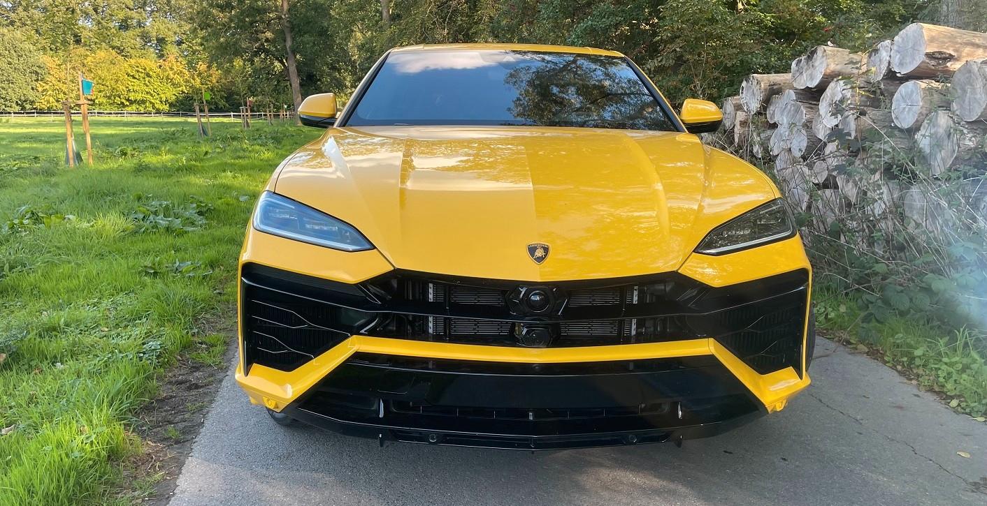 Lamborghini Urus SE+PANO+MASSAGE+23"+STYLE PACK-WARRANTY