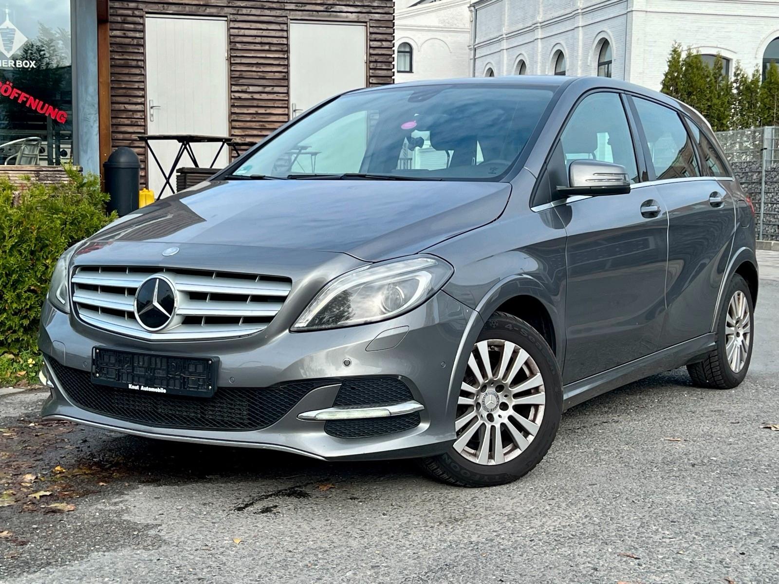 Mercedes-Benz B 200
